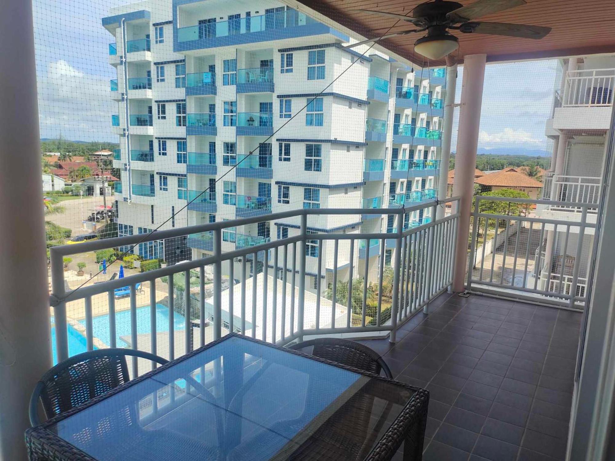 Grandbeach Condo By Malai Rayong Esterno foto